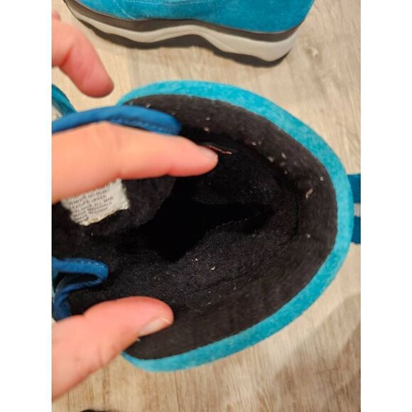L.L.Bean Turquoise Suede Girls Winter Boots size 5 - Picture 6 of 9